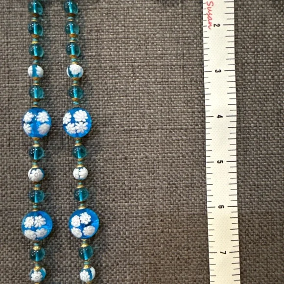 Artisan glass necklace with white flowers and aqua blue glass - Picture 7 of 8